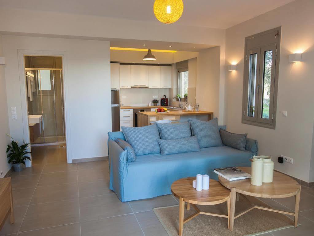 Abelia Luxurious Villas Finikounta Exterior foto