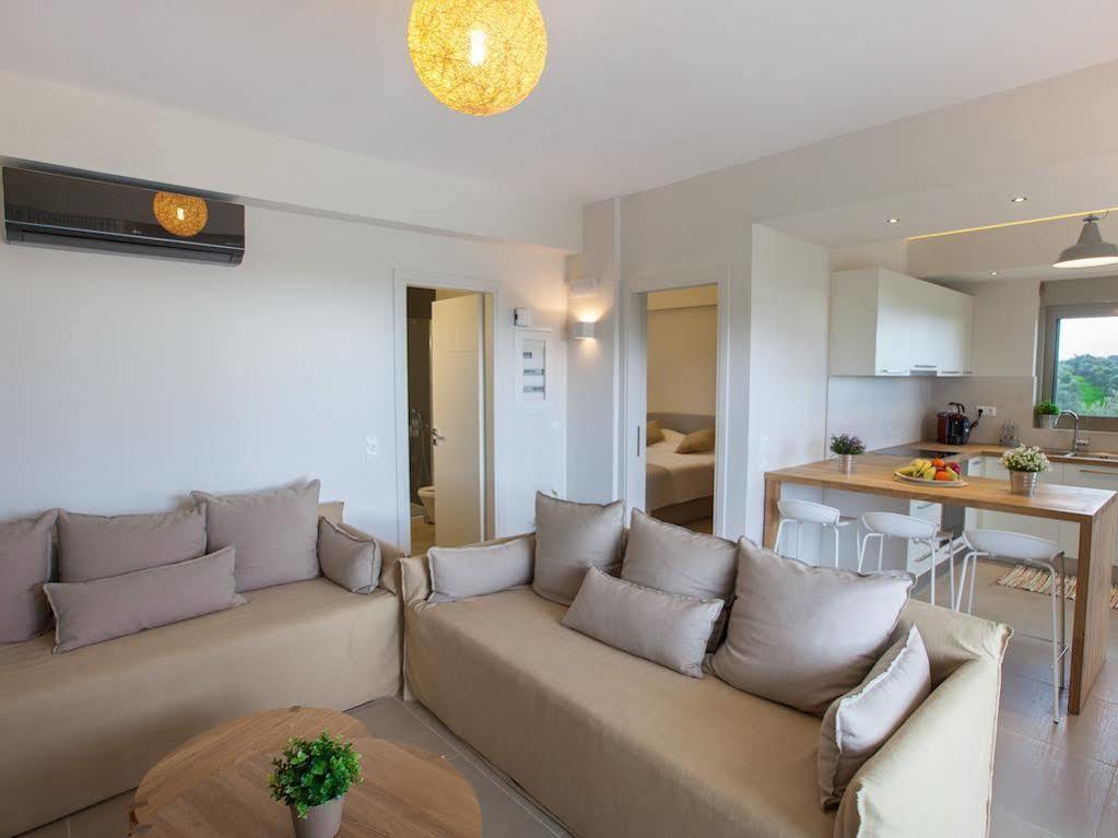 Abelia Luxurious Villas Finikounta Exterior foto