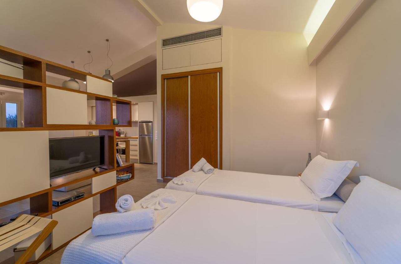 Abelia Luxurious Villas Finikounta Exterior foto