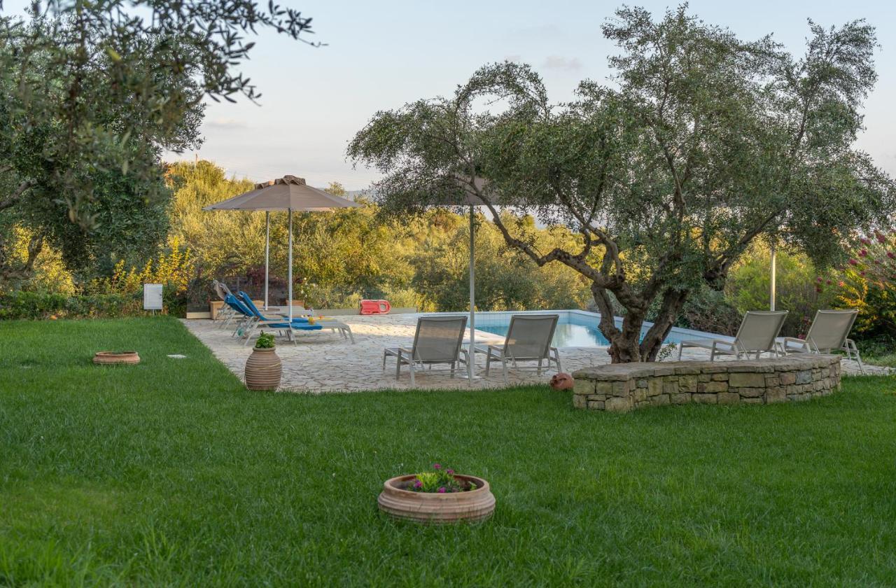 Abelia Luxurious Villas Finikounta Exterior foto