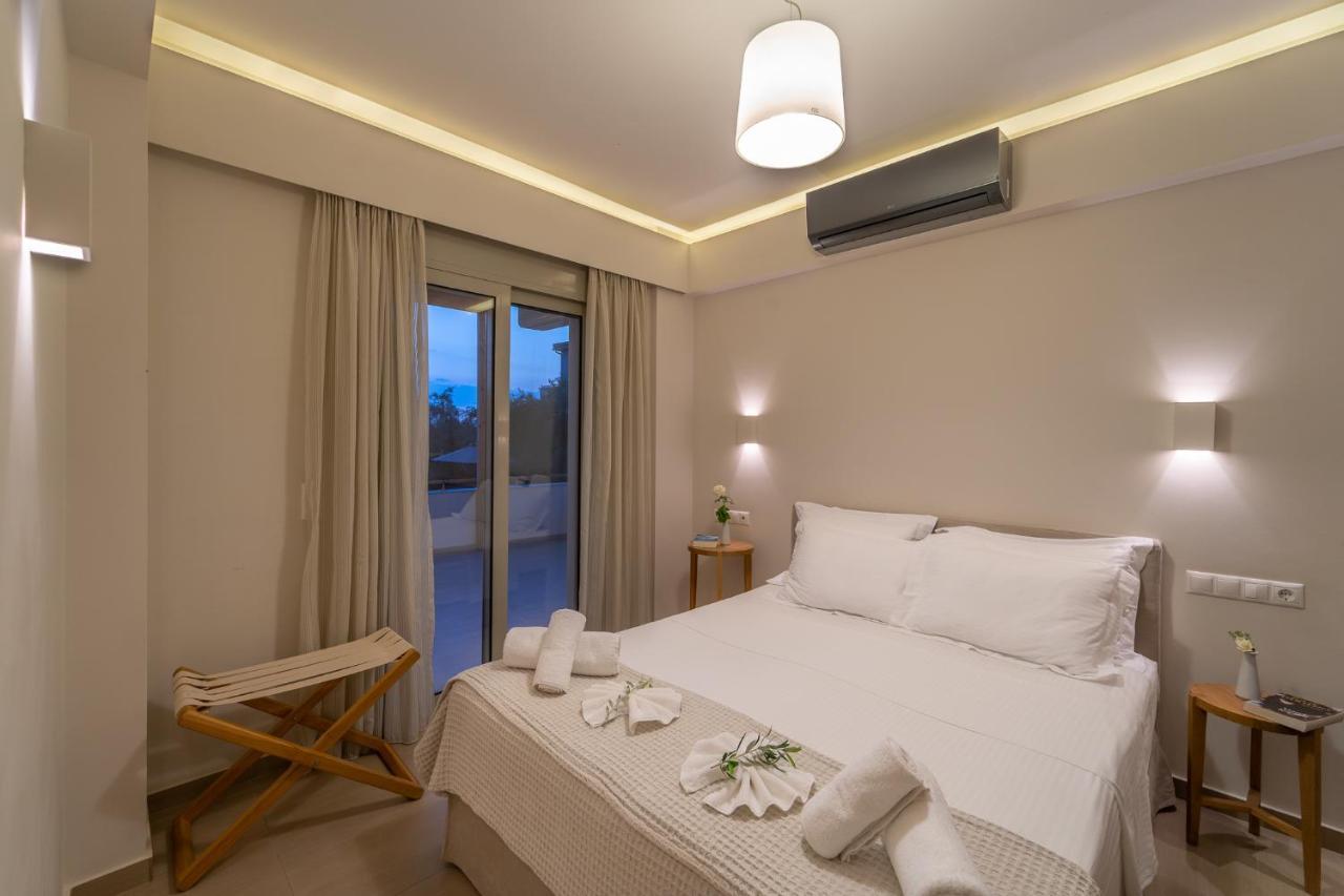 Abelia Luxurious Villas Finikounta Exterior foto
